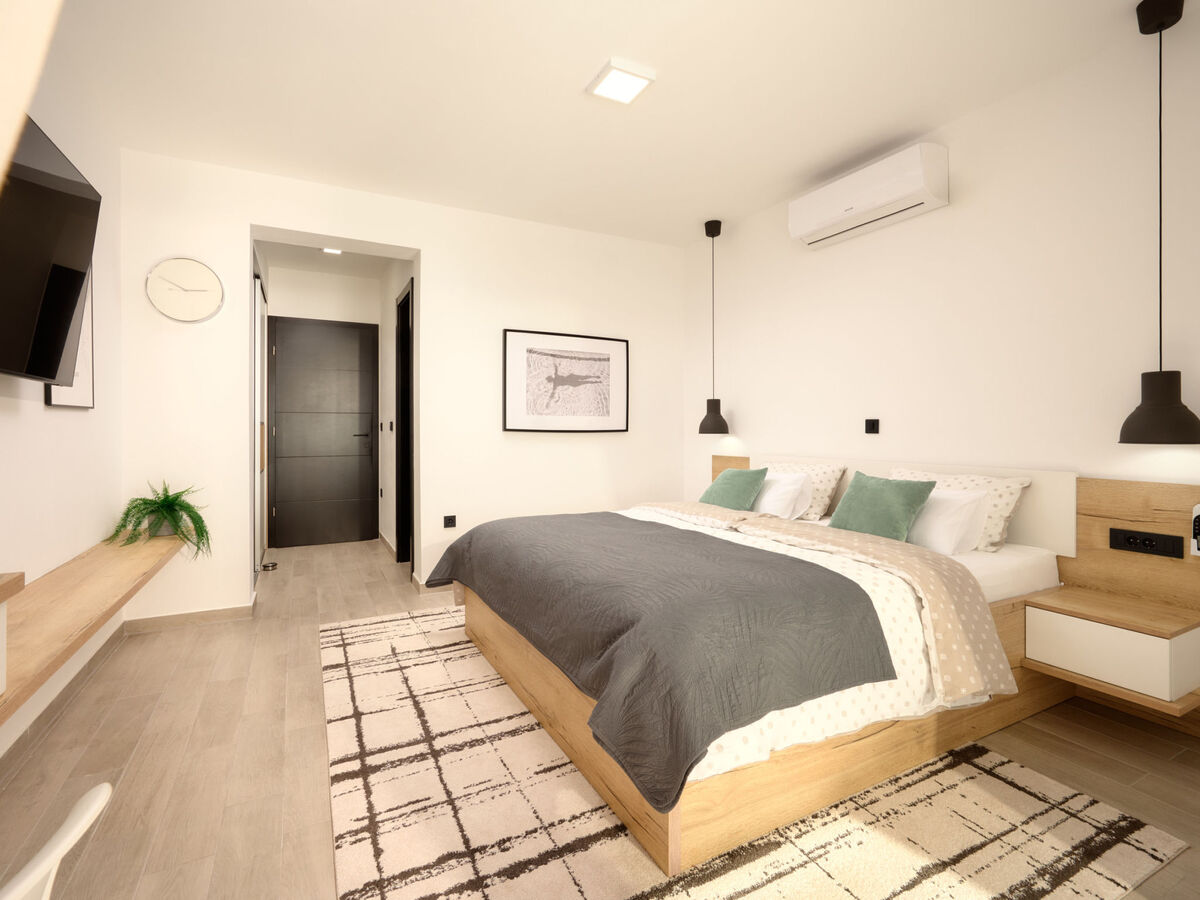 Villa Katharina à Rovanjska : 4 chambres, piscine privée, plage à 70m - Photo 49
