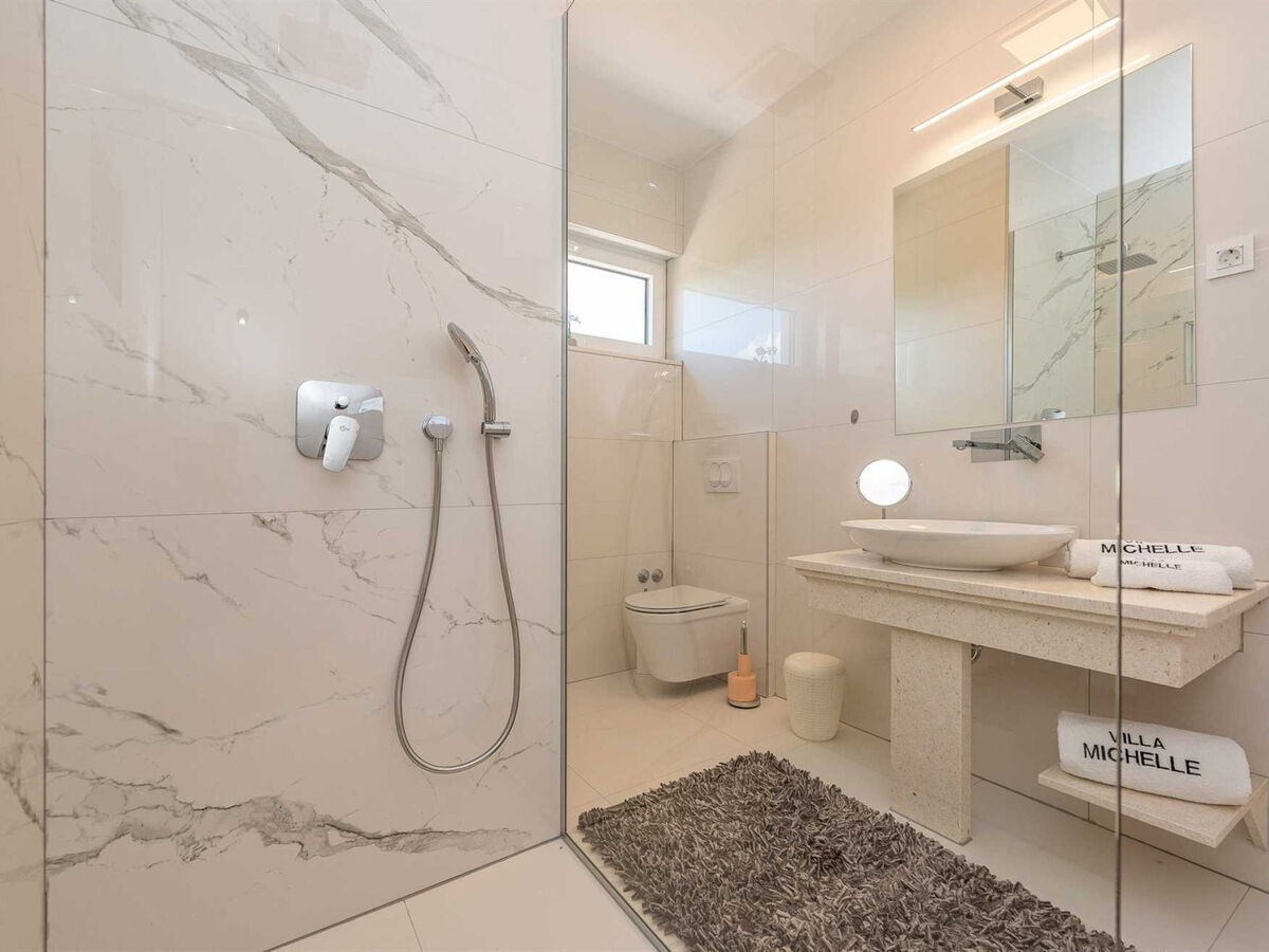 Villa Michele, 4 chambres avec piscine privée à Rovanjska - Photo 29