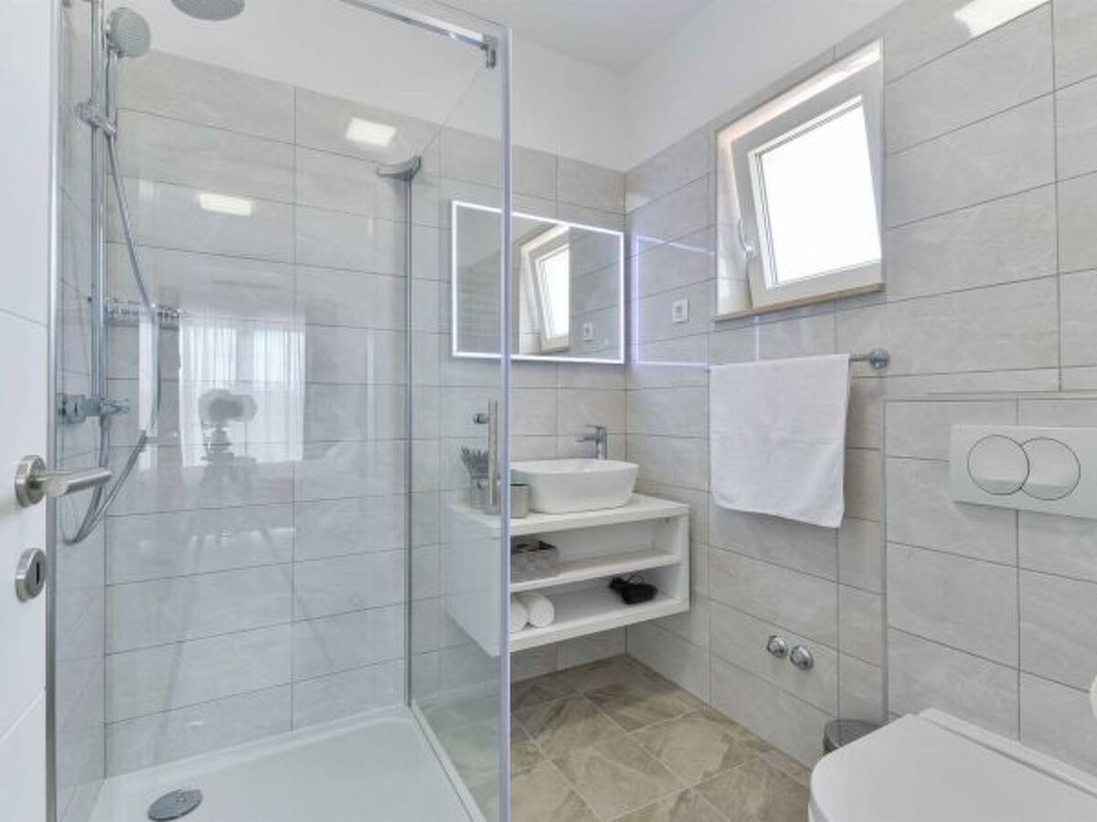 Villa Stone Banovi à Vinjerac, piscine chauffée - Photo 2