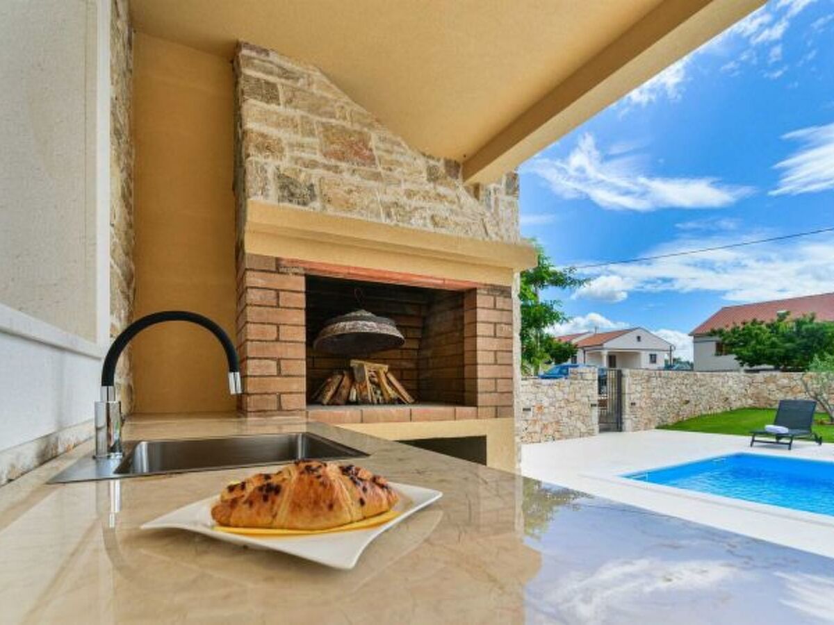 Villa Stone Banovi à Vinjerac, piscine chauffée - Photo 21