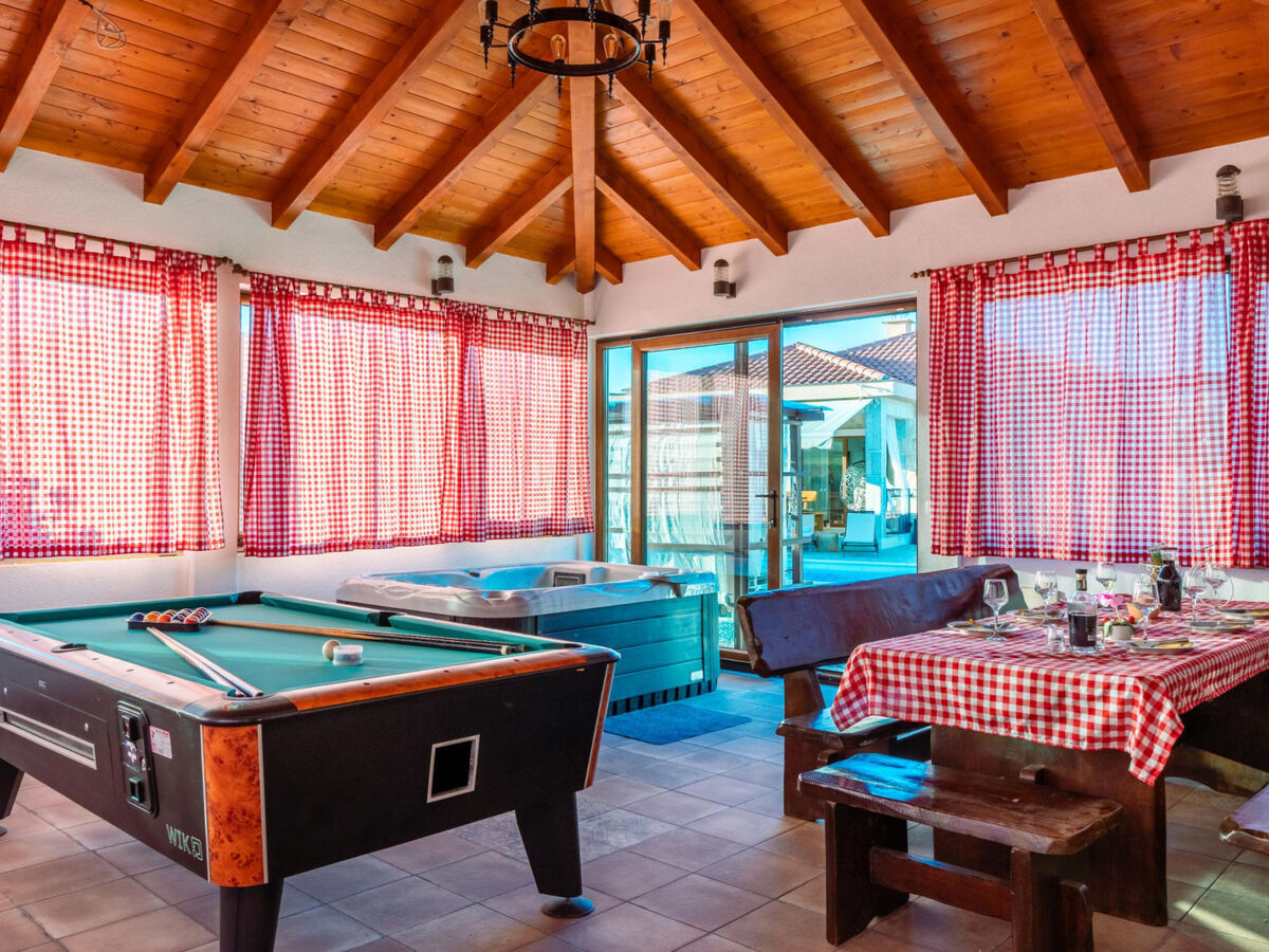 Maison Beti avec piscine chauffée à Vrsi - Photo 5