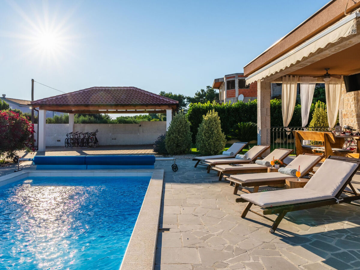 Maison Beti avec piscine chauffée à Vrsi - Photo 6