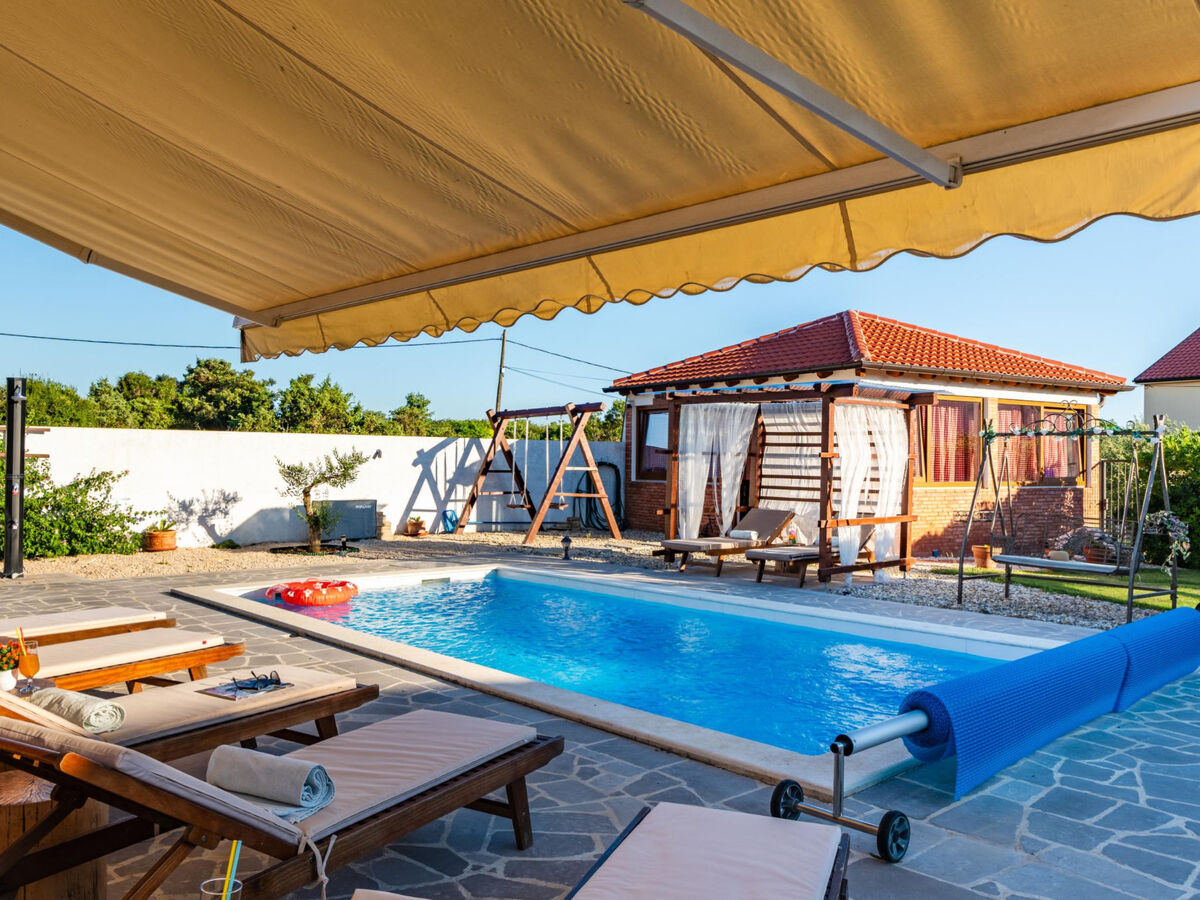 Maison Beti avec piscine chauffée à Vrsi - Photo 9