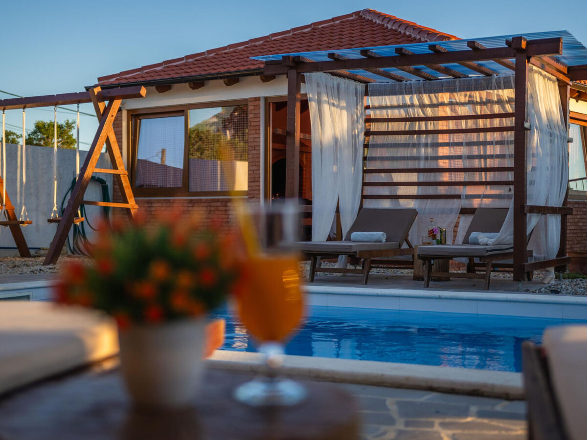 Maison Beti avec piscine chauffée à Vrsi - Photo 22