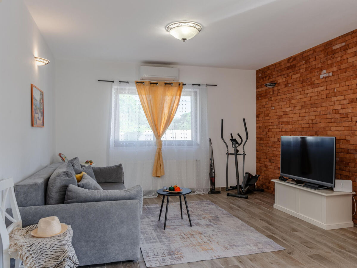 Maison Beti avec piscine chauffée à Vrsi - Photo 29