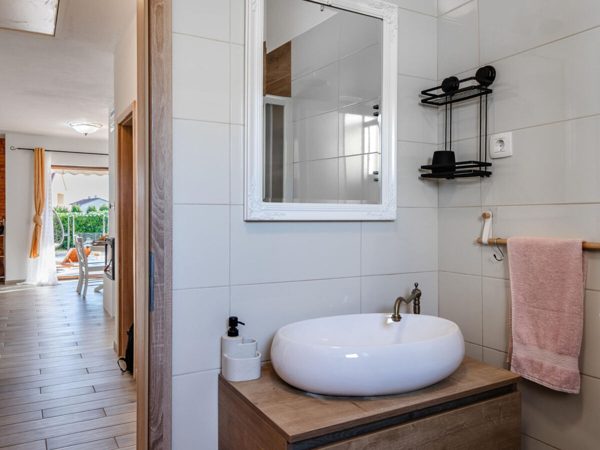 Maison Beti avec piscine chauffée à Vrsi - Photo 48