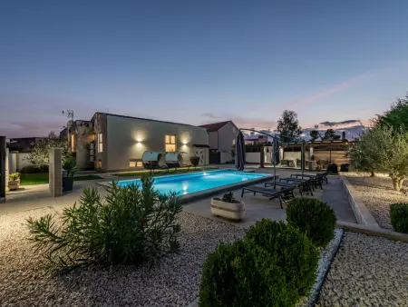 Villa Miranda - 3 chambres avec piscine privée à Nin
