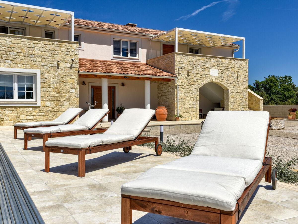 Villa Andamalu avec piscine chauffée à Nin - Photo 7