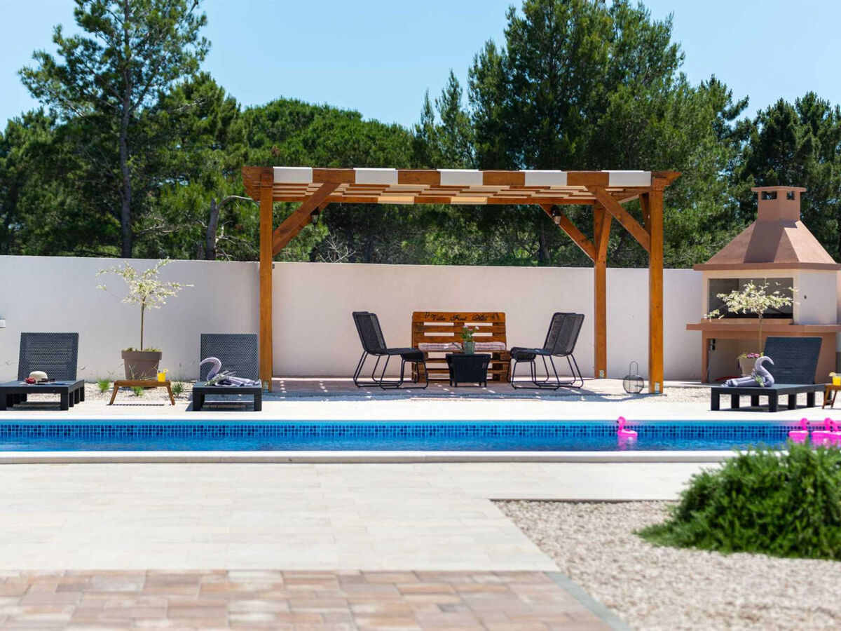 Villa First Hill avec piscine chauffée à Nin - Photo 12
