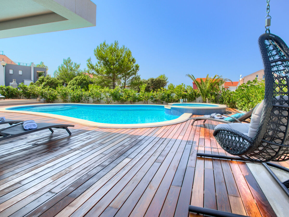 Villa Tamaria avec piscine chauffée à Nin - Photo 3