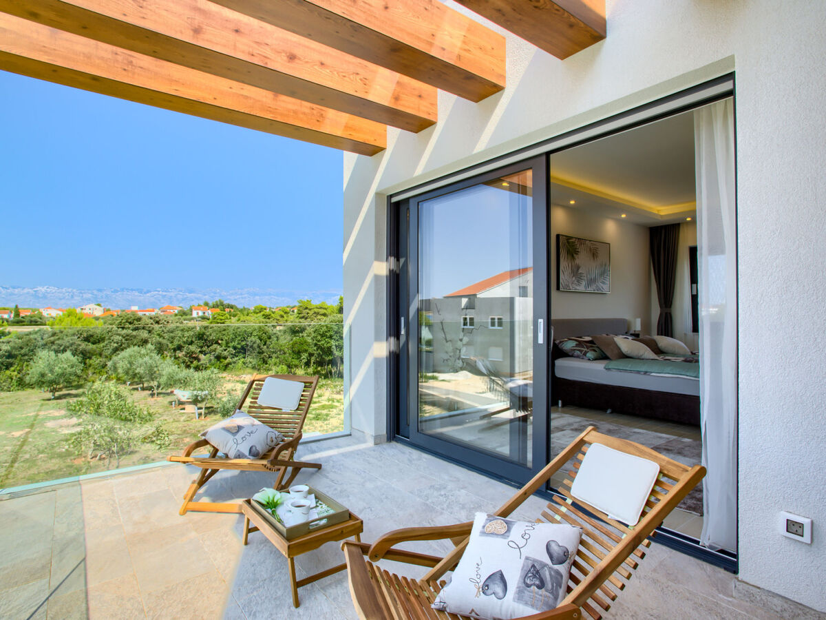 Villa Tamaria avec piscine chauffée à Nin - Photo 18