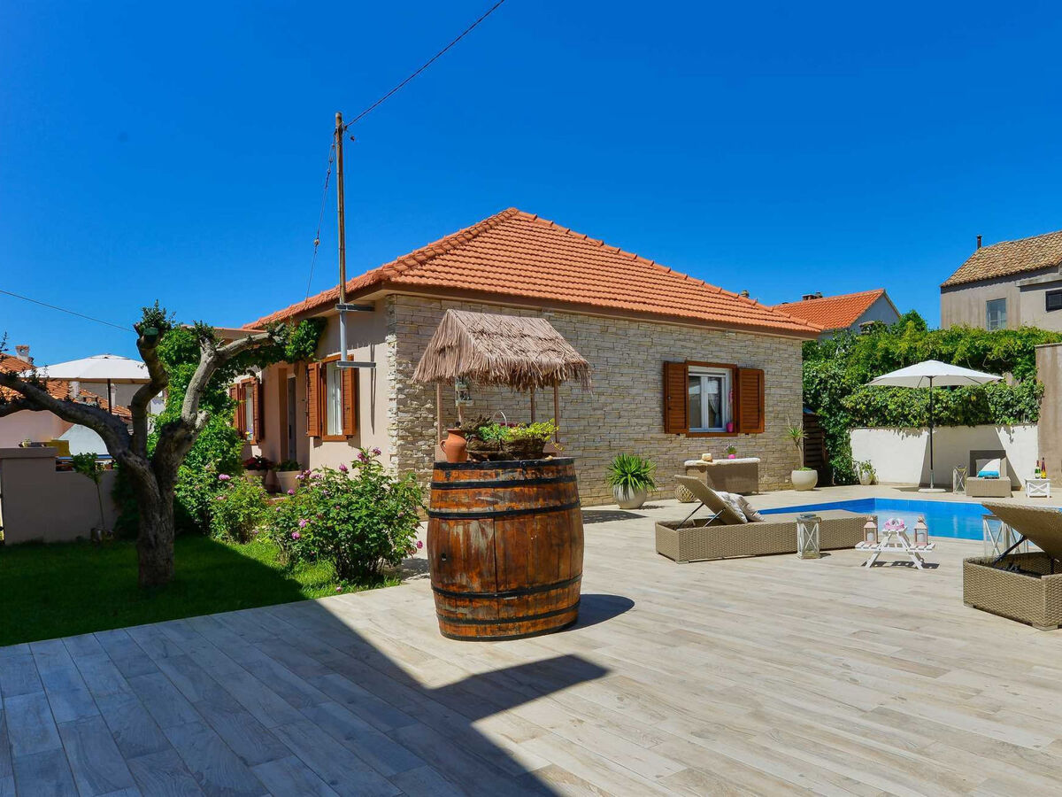 Maison Gatsby 3 chambres, 40 m de la plage à Petrčane - Photo 1