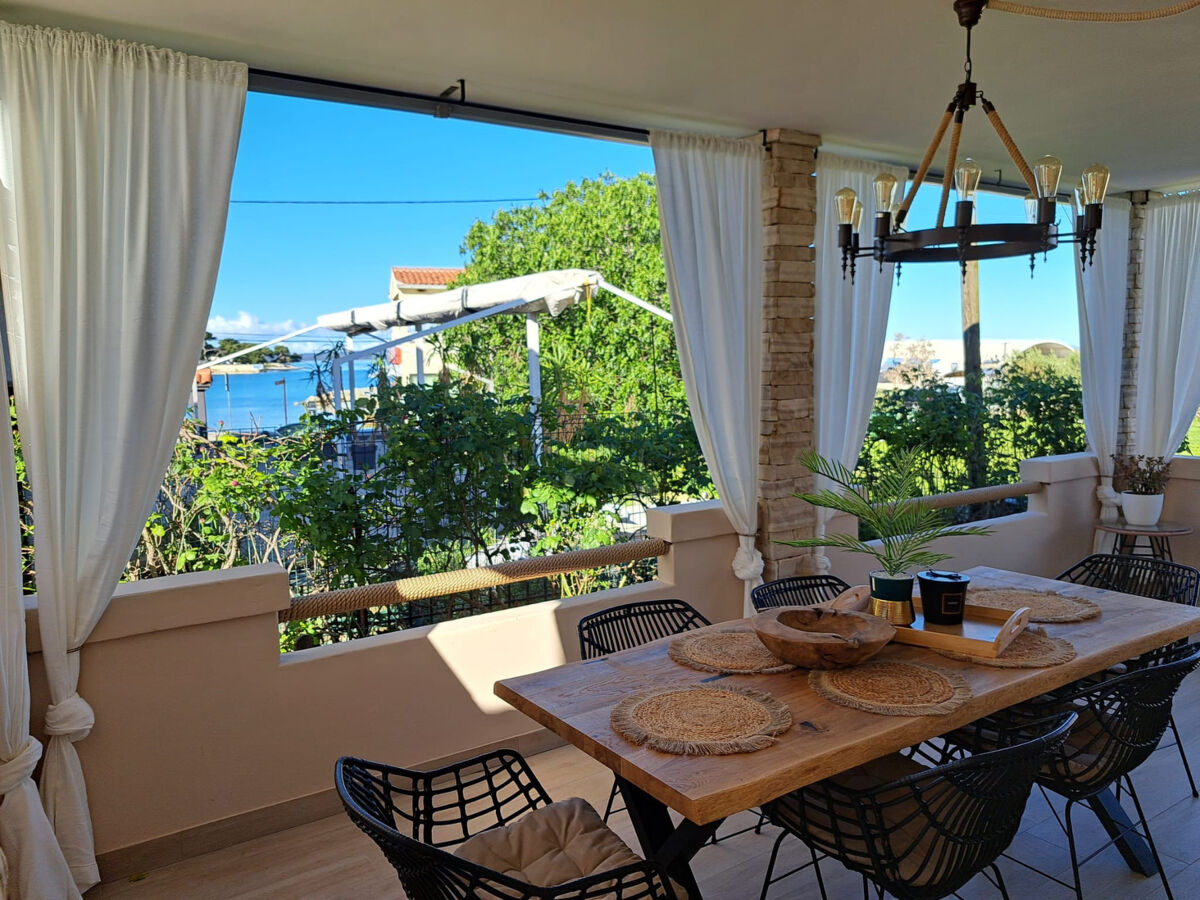 Maison Gatsby 3 chambres, 40 m de la plage à Petrčane - Photo 3
