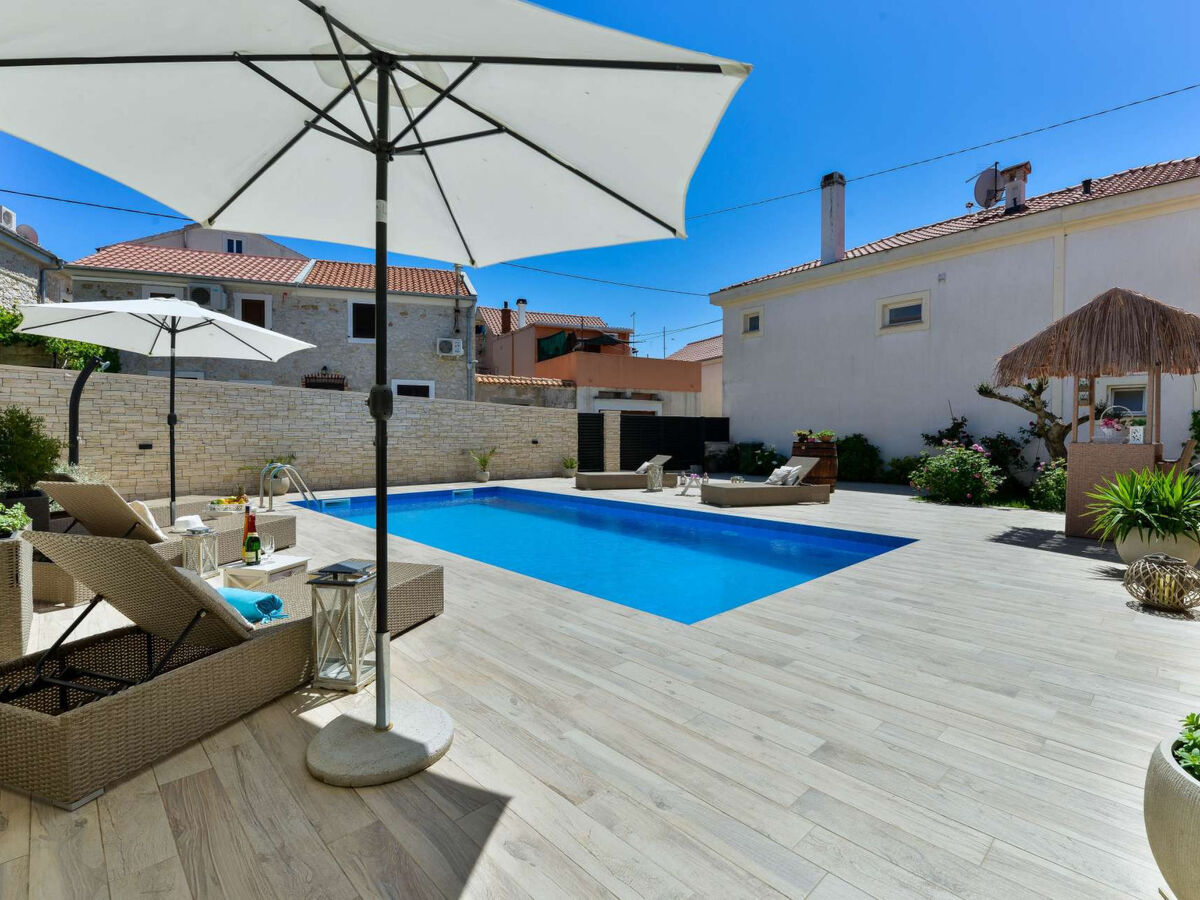 Maison Gatsby 3 chambres, 40 m de la plage à Petrčane - Photo 4