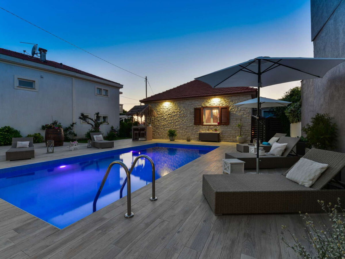 Maison Gatsby 3 chambres, 40 m de la plage à Petrčane - Photo 17