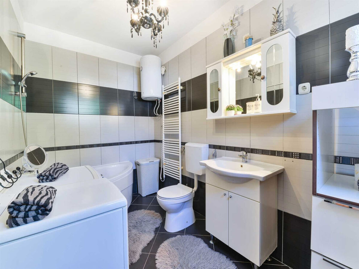 Maison Gatsby 3 chambres, 40 m de la plage à Petrčane - Photo 39