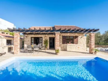 Stone Villa Petit Rustica with heated pool, Maison 6 personnes à Zadar Bibinje - Photo 13