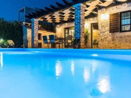 Stone Villa Petit Rustica with heated pool, Maison 6 personnes à Zadar Bibinje - Photo 17