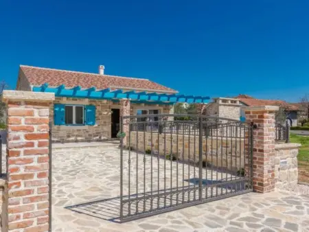 Stone Villa Gelosia Rustica with heated pool, Maison 6 personnes à Zadar Bibinje - Photo 14