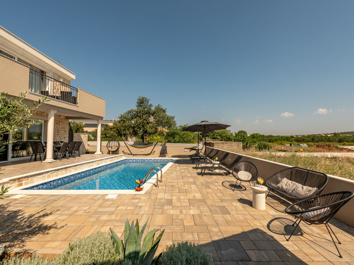 Maison Solea avec piscine privée pour 14 à Bibinje - Photo 24