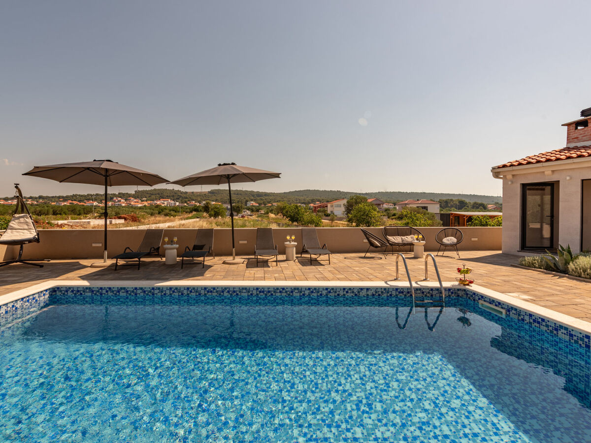 Maison Solea avec piscine privée pour 14 à Bibinje - Photo 33