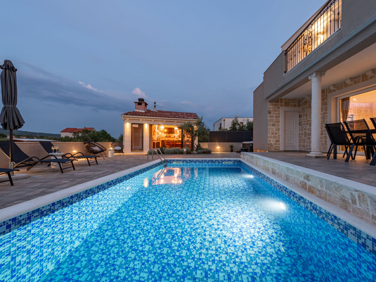Maison Solea avec piscine privée pour 14 à Bibinje - Photo 47