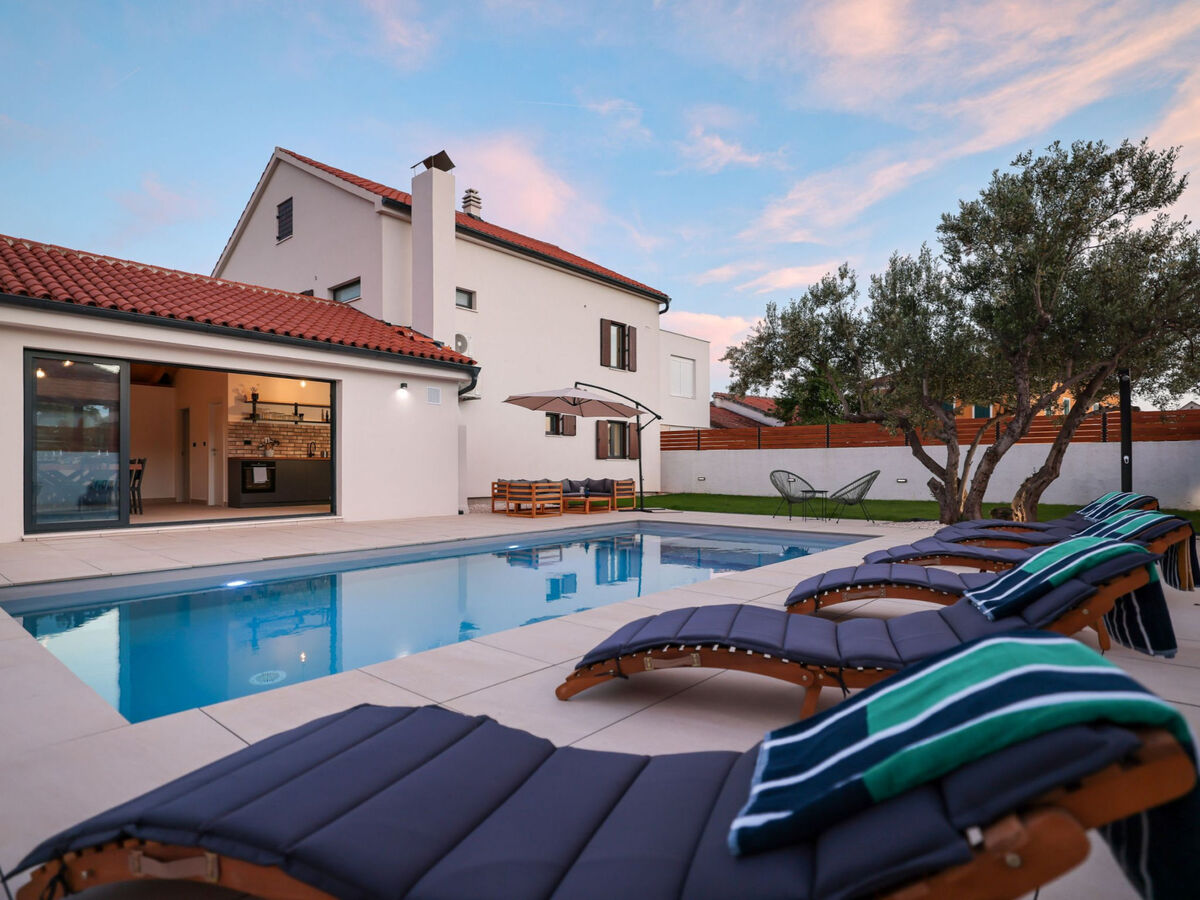 Villa Marta à Debeljak - Piscine chauffée, 3 chambres - Photo 1