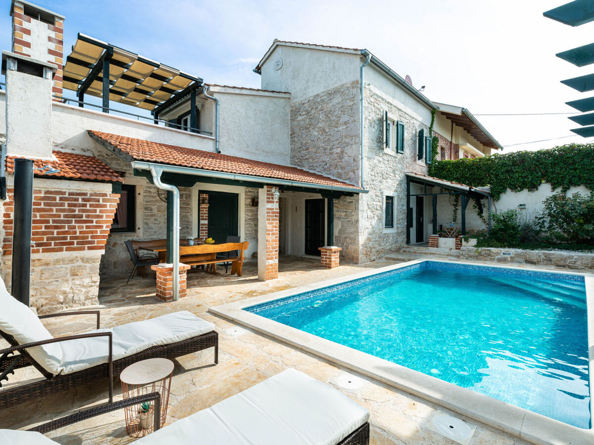 Stone Villa Mia avec piscine privée à Debeljak - Photo 2