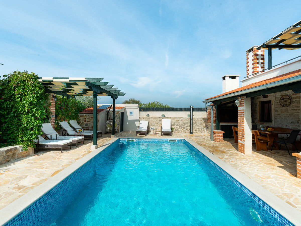 Stone Villa Mia avec piscine privée à Debeljak - Photo 6