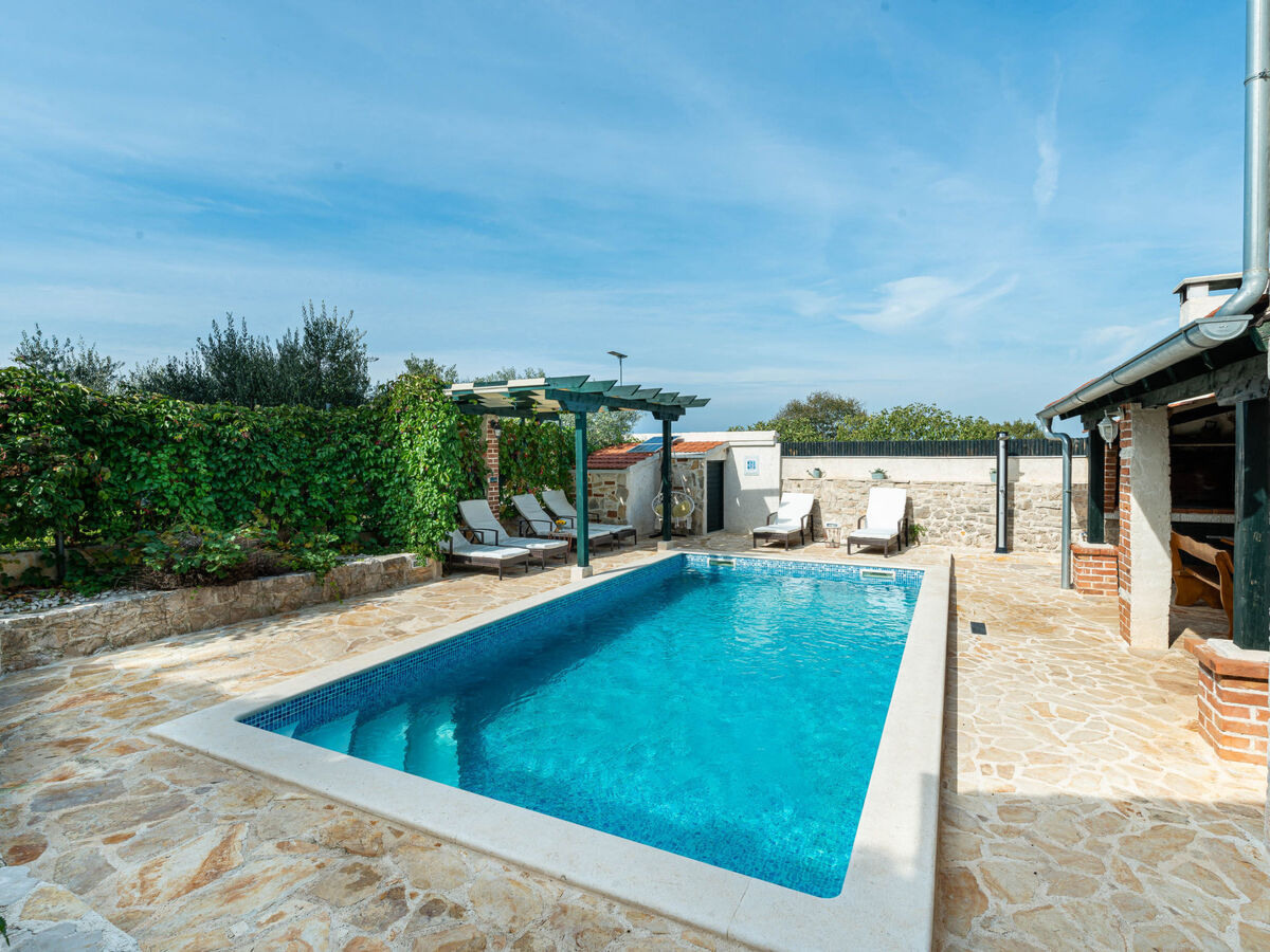 Stone Villa Mia avec piscine privée à Debeljak - Photo 7