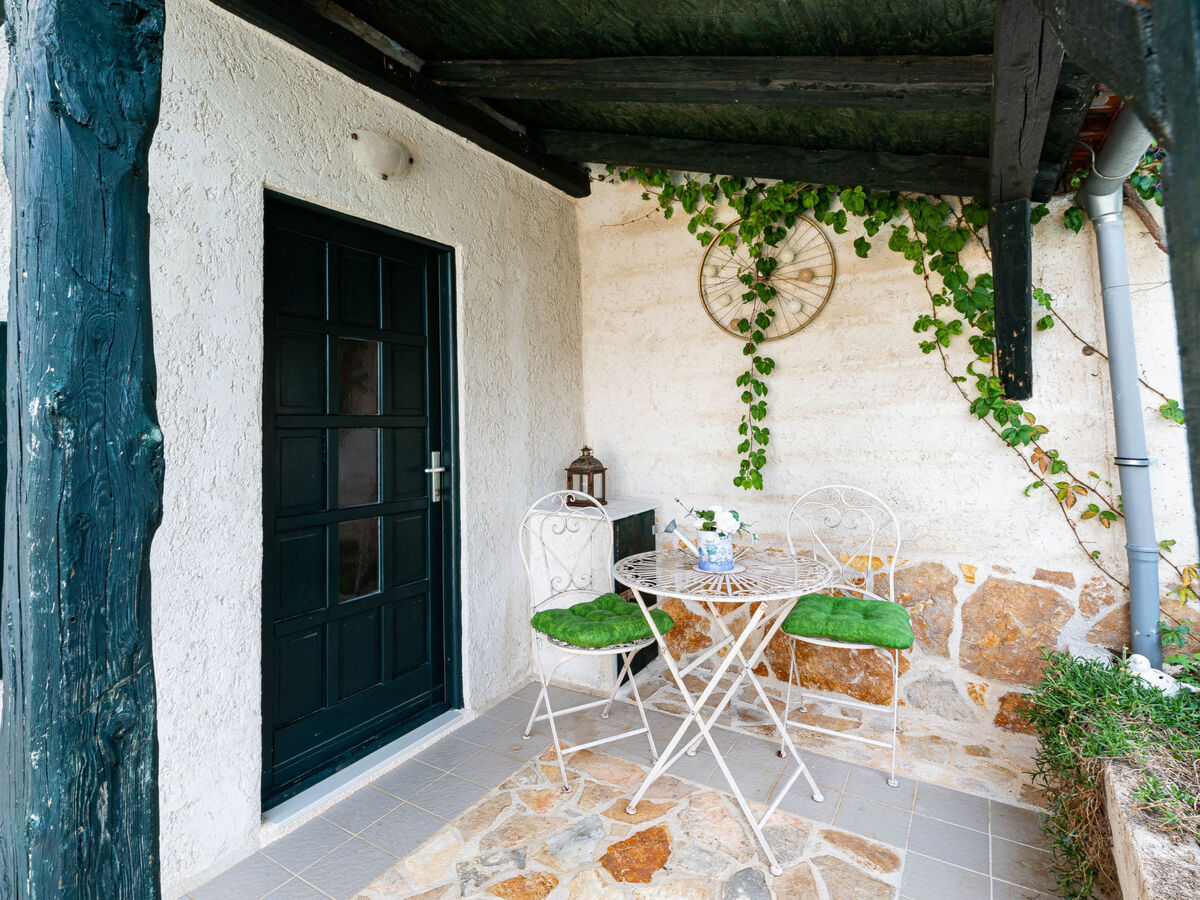 Stone Villa Mia avec piscine privée à Debeljak - Photo 9