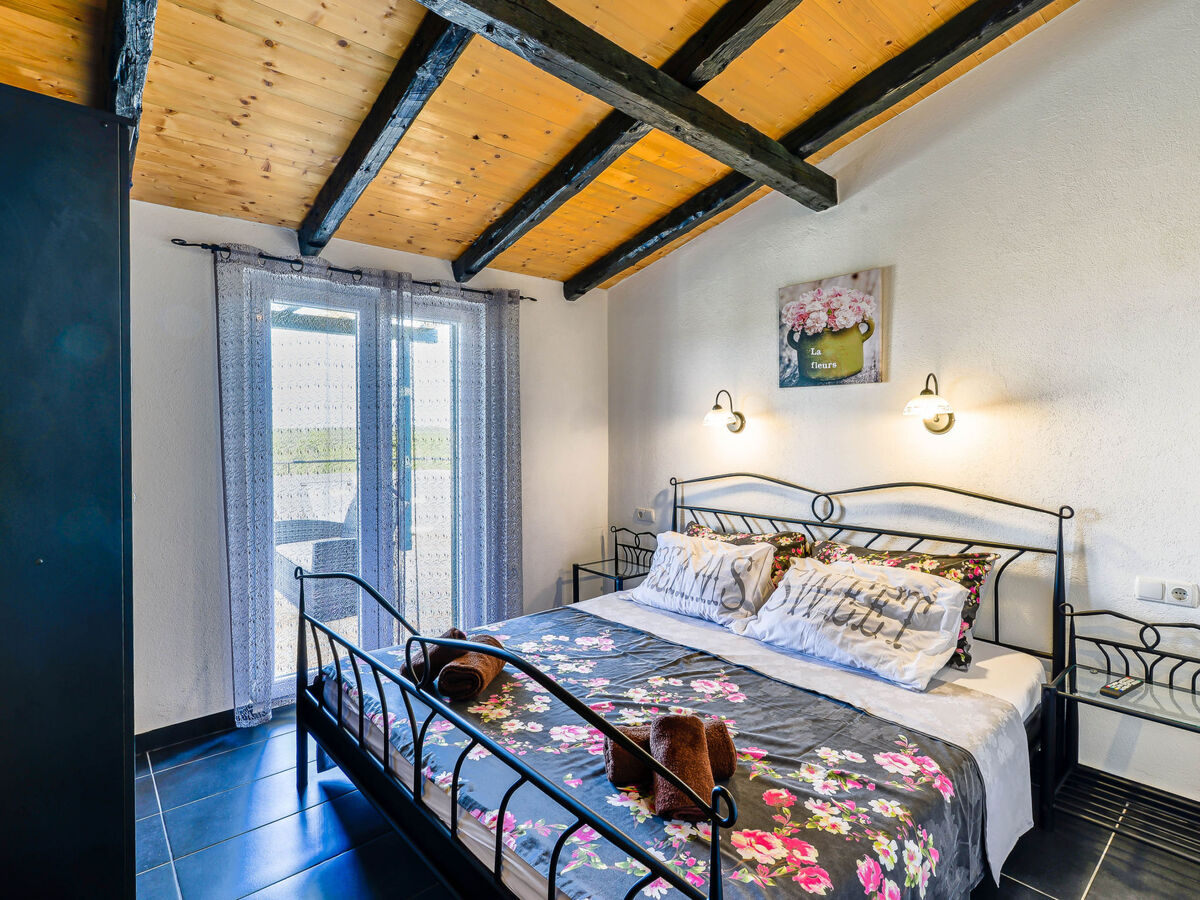 Stone Villa Mia avec piscine privée à Debeljak - Photo 24