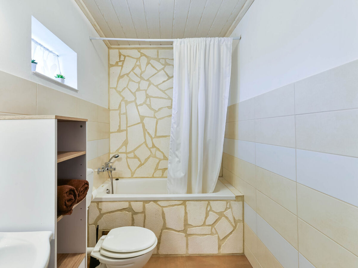 Stone Villa Mia avec piscine privée à Debeljak - Photo 32