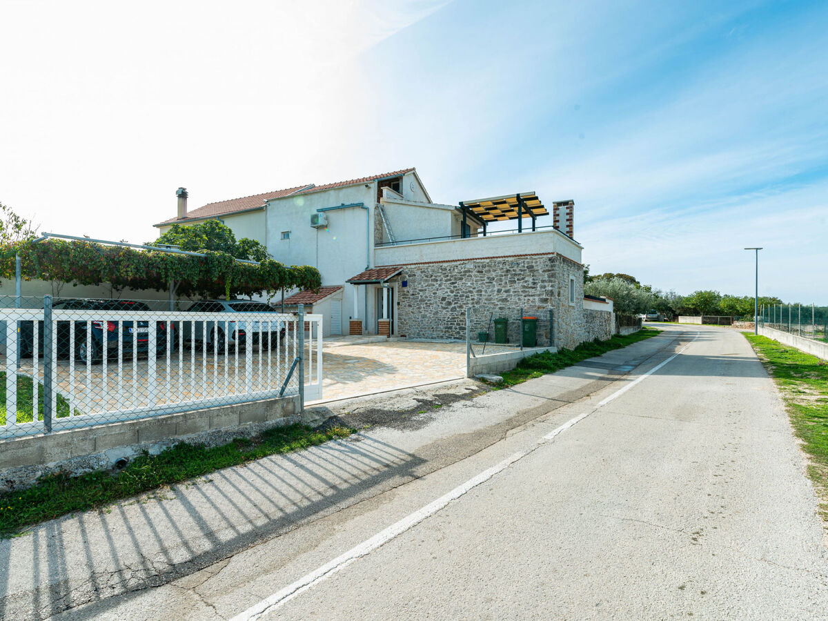 Stone Villa Mia avec piscine privée à Debeljak - Photo 37