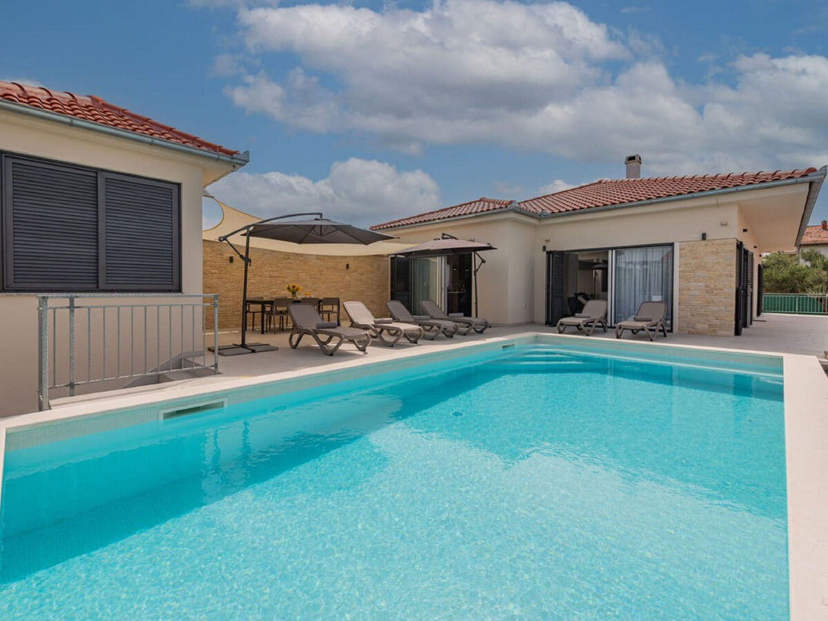 Villa Paloma à Debeljak – Maison 3 chambres avec piscine chauffée - Photo 8