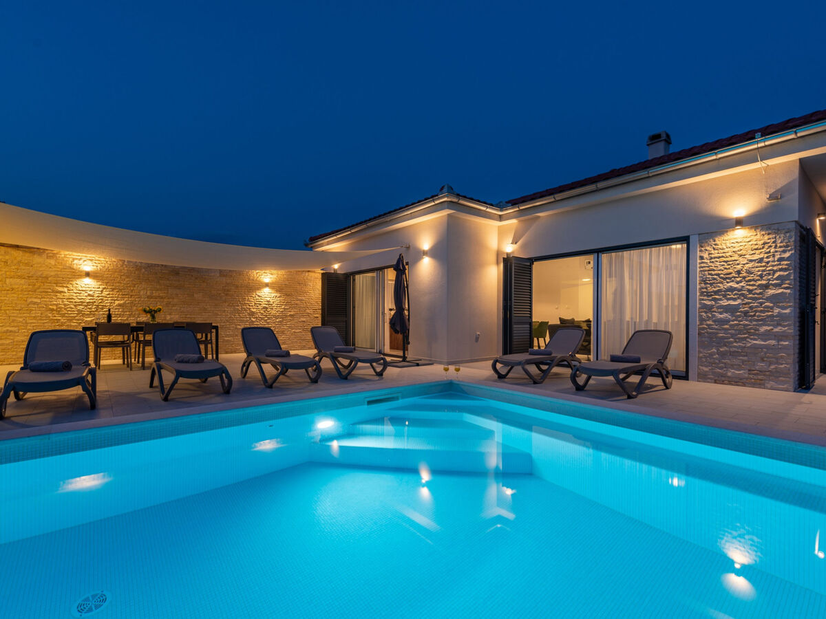 Villa Paloma à Debeljak – Maison 3 chambres avec piscine chauffée - Photo 9