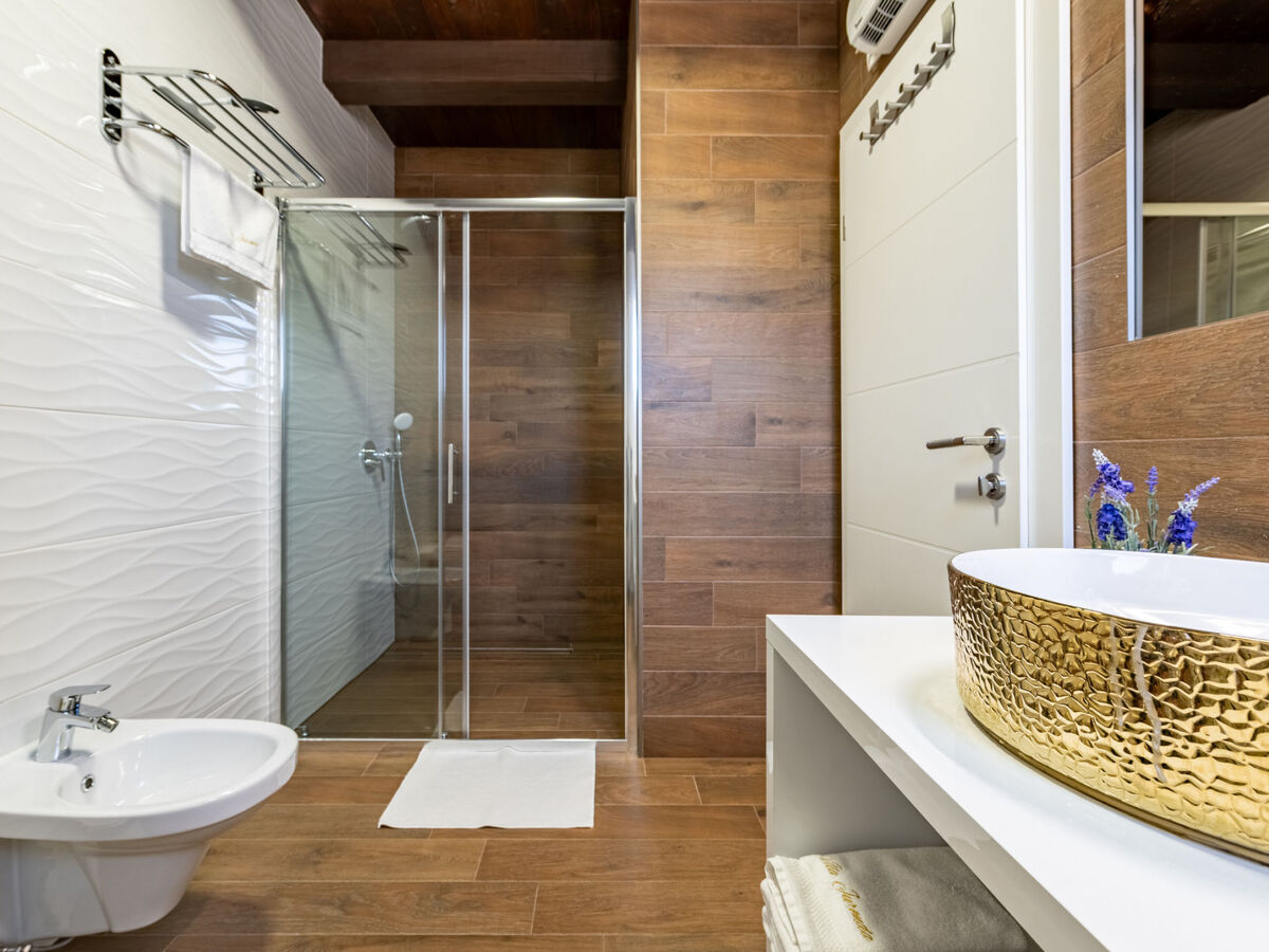 Villa Jurenda avec piscine chauffée à Debeljak - Photo 40