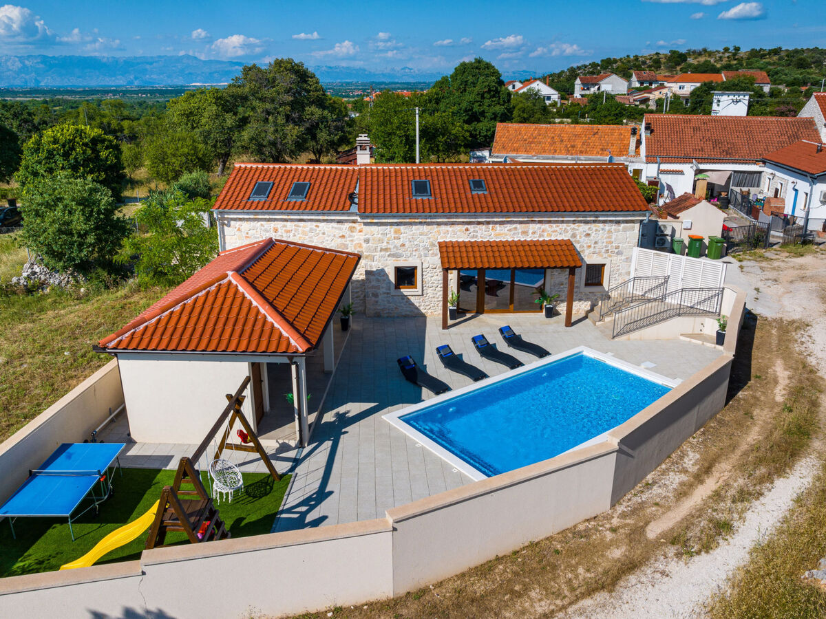 Villa Miandri, 10 pers., piscine chauffée à Debeljak - Photo 2