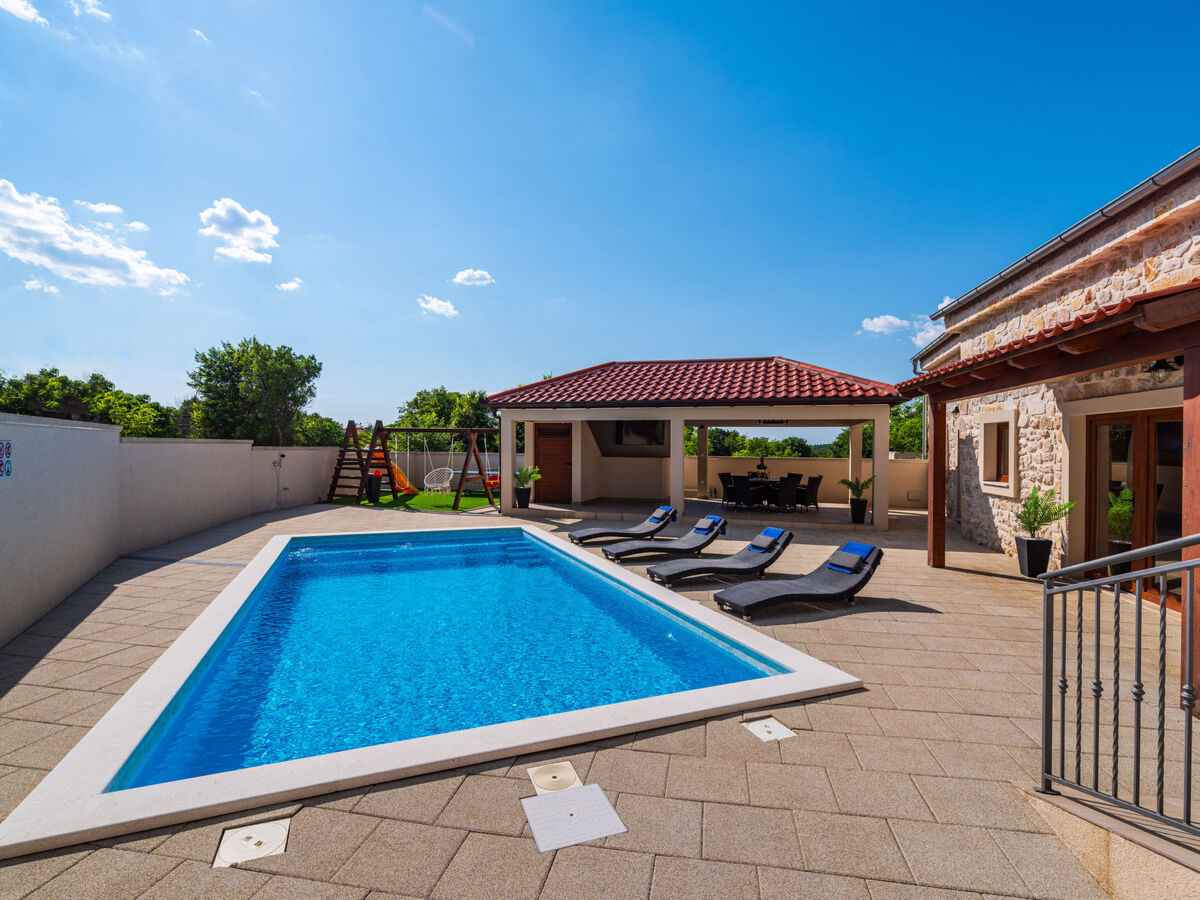 Villa Miandri, 10 pers., piscine chauffée à Debeljak - Photo 4