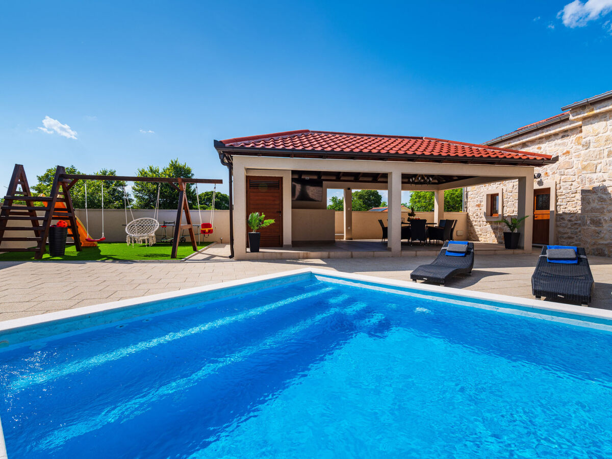 Villa Miandri, 10 pers., piscine chauffée à Debeljak - Photo 5