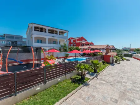 Villa Ancora : 8 chambres, piscine chauffée pour 16