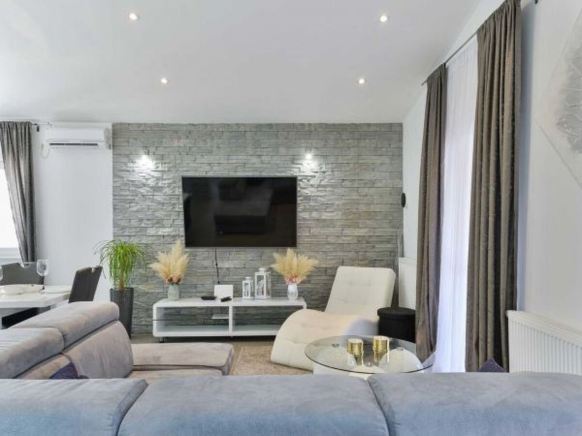 Maison 4 chambres avec piscine privée à Donje Rastane - Photo 35