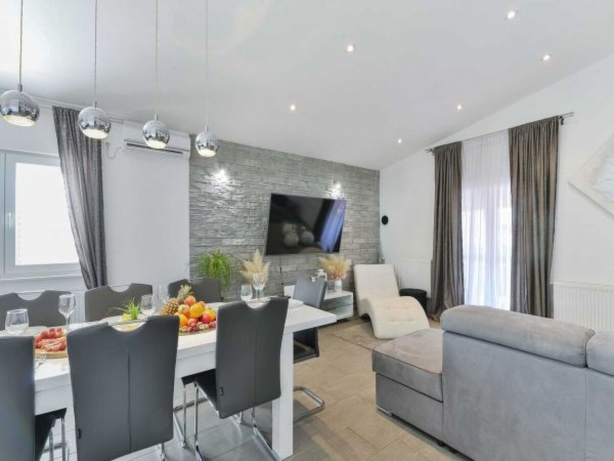 Maison 4 chambres avec piscine privée à Donje Rastane - Photo 36