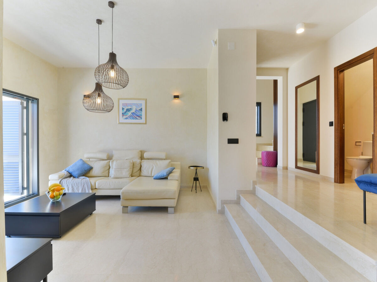 Villa Mediterranea en front de plage à Kukljica, 4 chambres - Photo 8