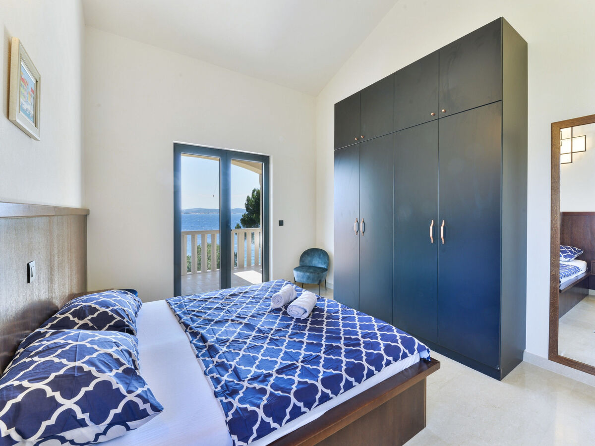 Villa Mediterranea en front de plage à Kukljica, 4 chambres - Photo 23