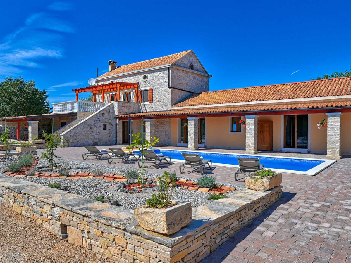 Villa Jacassa à Biograd na Moru – 5 chambres, piscine chauffée - Photo 2