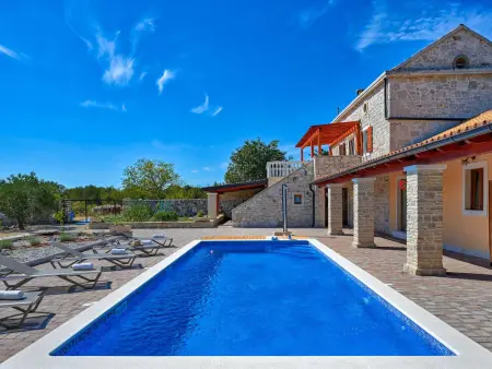 Villa Jacassa à Biograd na Moru – 5 chambres, piscine chauffée