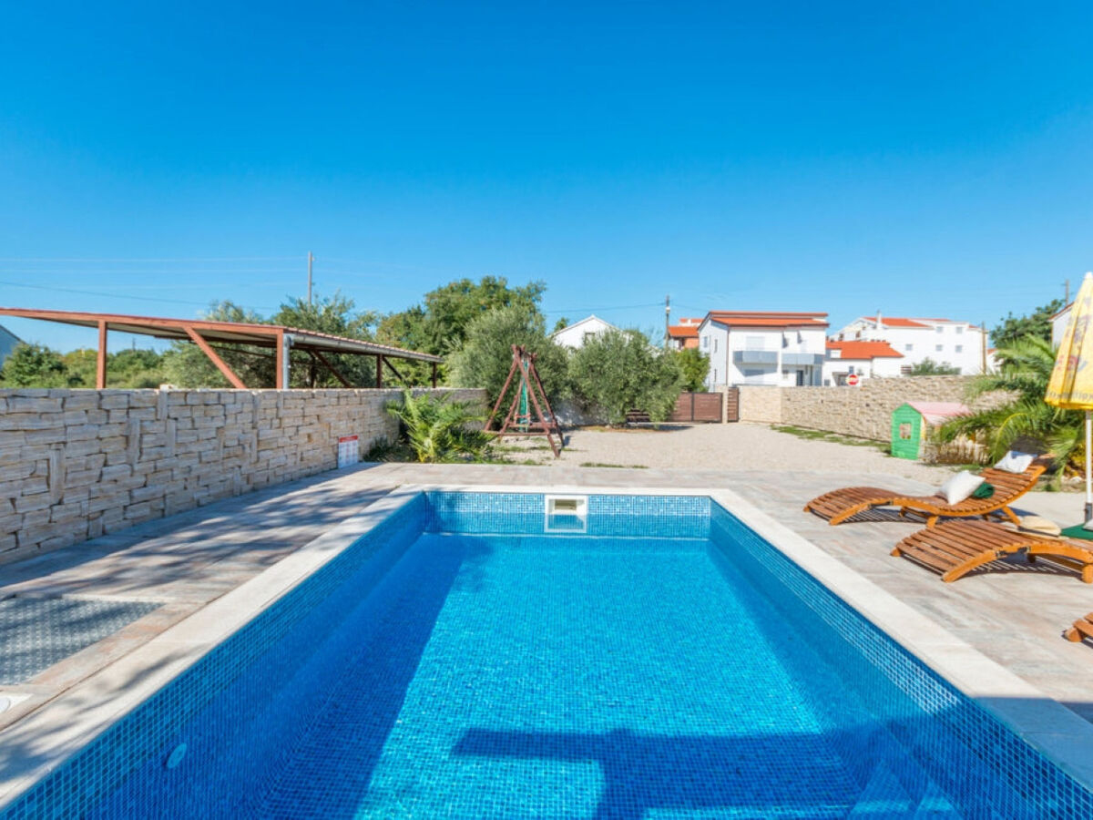 Maison Ema avec piscine privée à Biograd - Photo 3