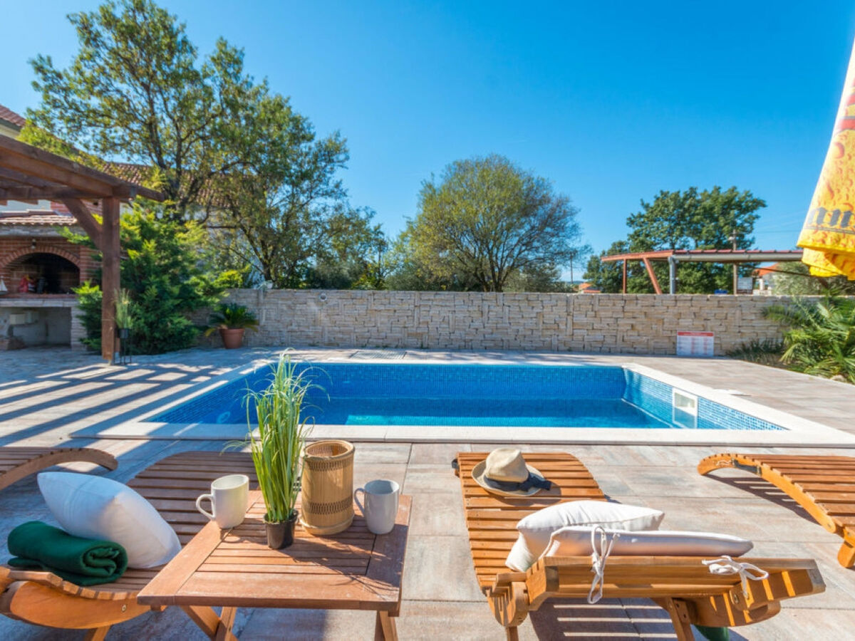 Maison Ema avec piscine privée à Biograd - Photo 4