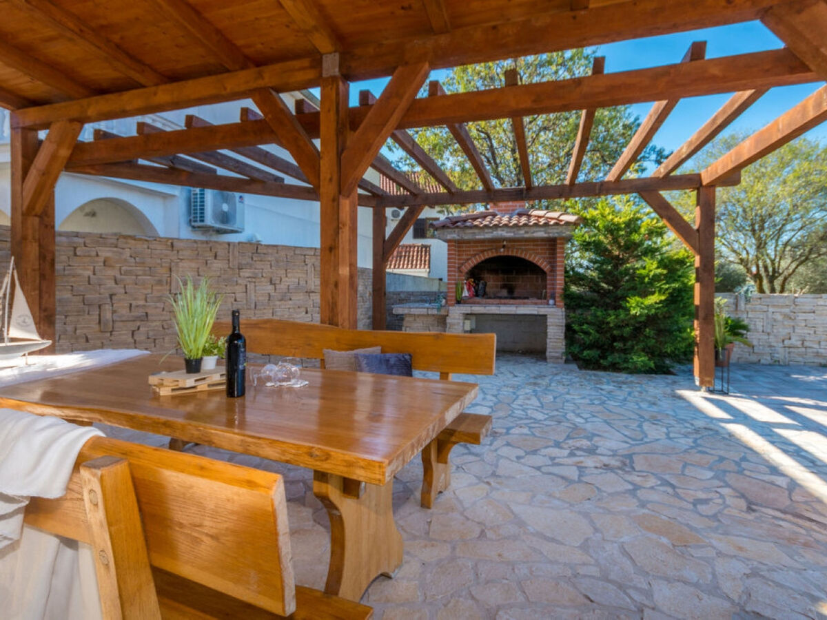 Maison Ema avec piscine privée à Biograd - Photo 18